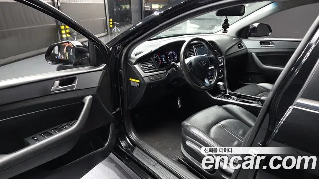 Hyundai Sonata 2018 — фото 13