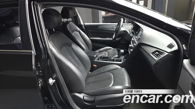Hyundai Sonata 2018 — фото 17