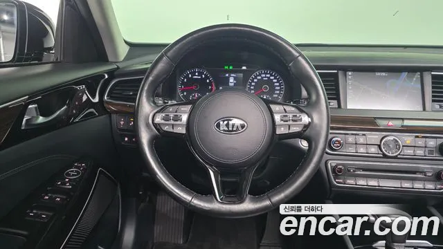 Kia K7 2018 — фото 12