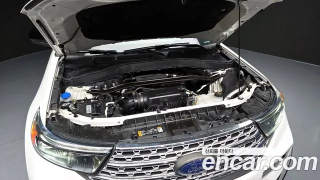 Ford Explorer 2020 — фото 6