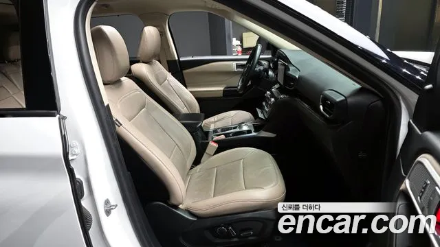 Ford Explorer 2020 — фото 17