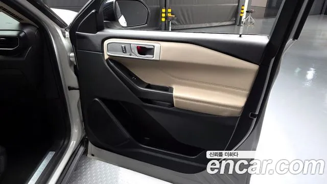 Ford Explorer 2020 — фото 14