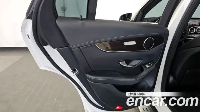 Mercedes-Benz GLC-Class 2020 — фото 15