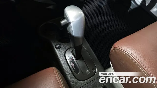 Nissan Cube 2014 — фото 9