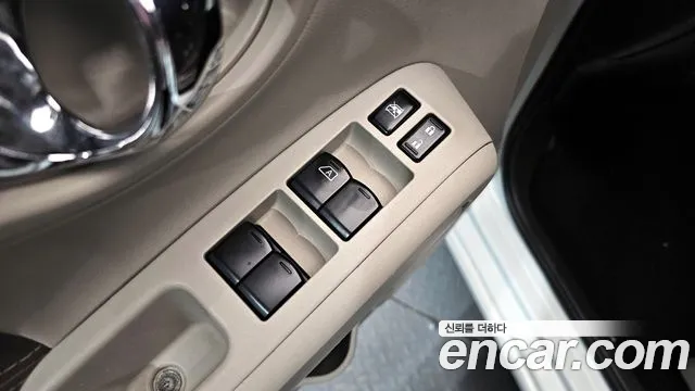 Nissan Cube 2014 — фото 18