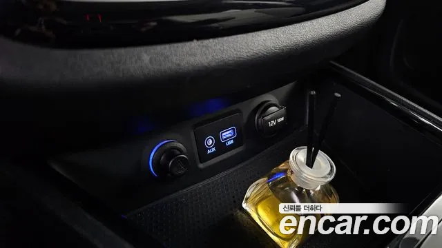 Hyundai Starex 2019 — фото 13
