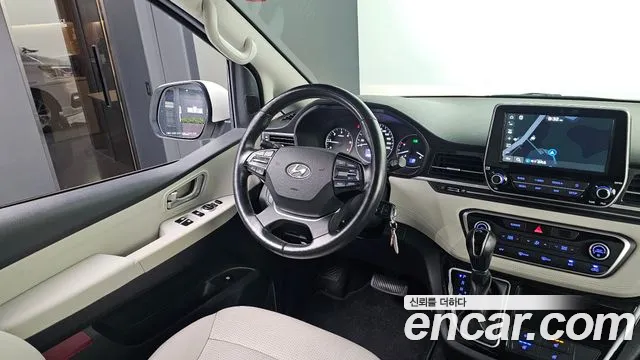 Hyundai Starex 2019 — фото 14