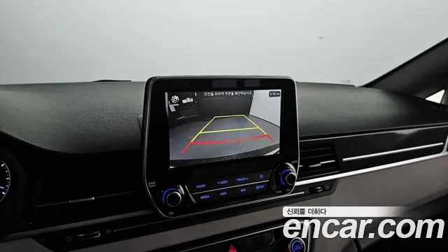 Hyundai Starex 2019 — фото 15