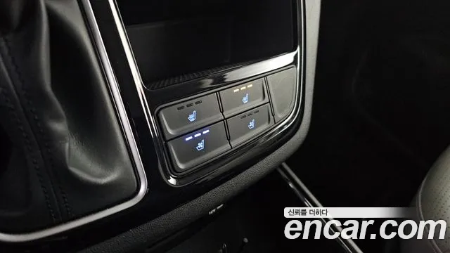 Hyundai Starex 2019 — фото 17