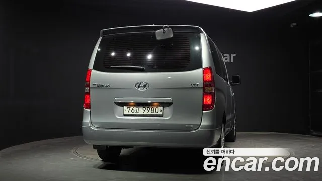 Hyundai Starex 2017 — фото 4