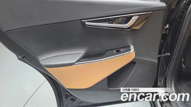 Kia EV6 2023 — фото 15