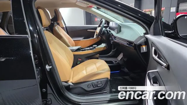 Kia EV6 2023 — фото 16