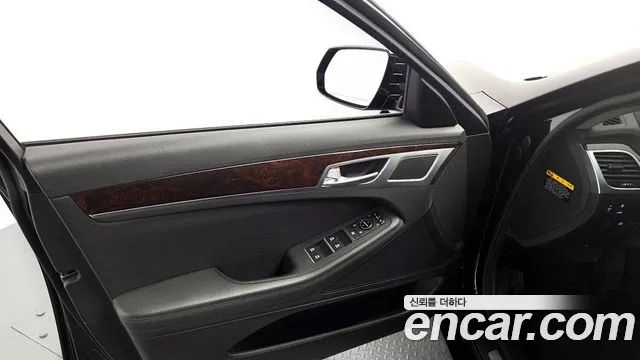 Hyundai Genesis 2016 — фото 14