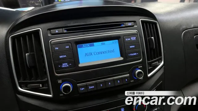 Hyundai Starex 2018 — фото 16