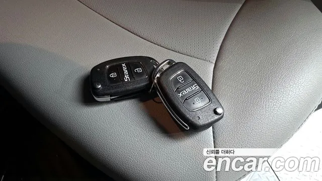 Hyundai Starex 2018 — фото 20