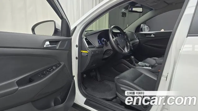 Hyundai Tucson 2018 — фото 13