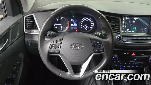 Hyundai Tucson 2018 — фото 18