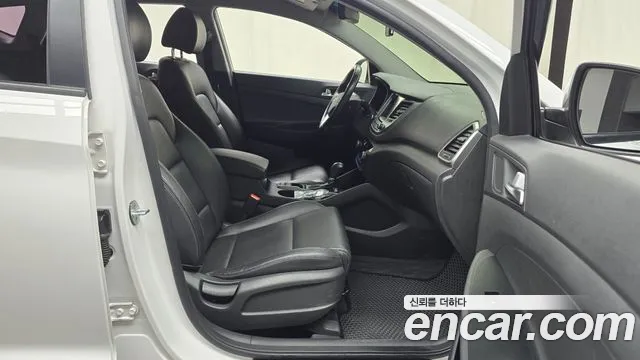 Hyundai Tucson 2018 — фото 16