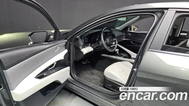 Hyundai AVANTE 2023 — фото 10