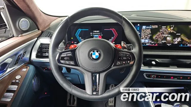 BMW XM 2023 — фото 19