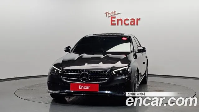 Mercedes-Benz E-Class 2022 — фото 3