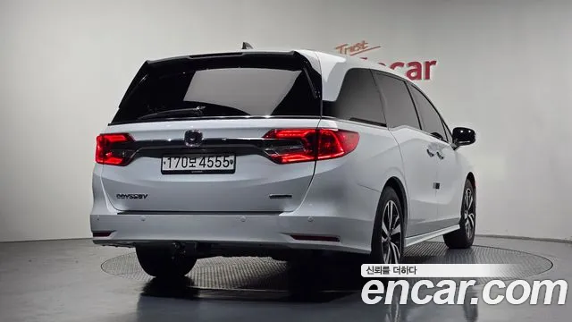 Honda Odyssey 2020 — фото 2