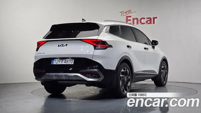 Kia Sportage 2022 — фото 1