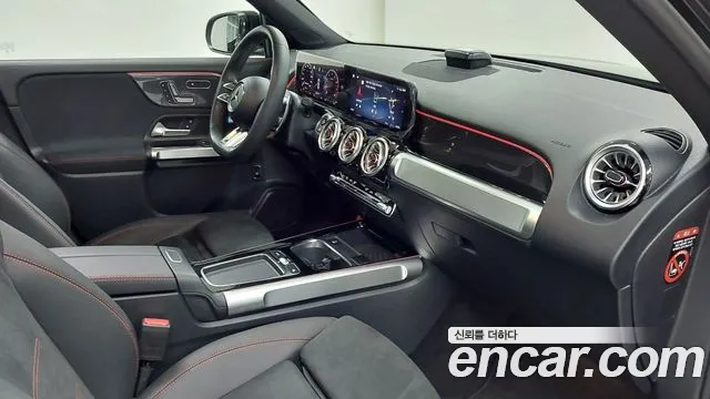 Mercedes-Benz GLB-Class 2025 — фото 13