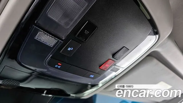 Hyundai Staria 2023 — фото 18