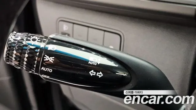 Hyundai Staria 2023 — фото 19