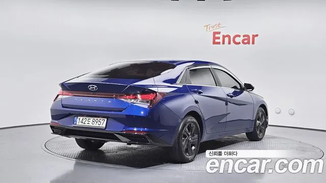 Hyundai AVANTE 2021 — фото 2