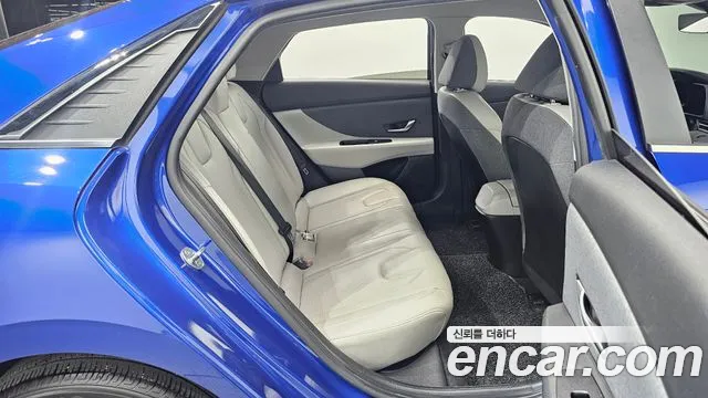 Hyundai AVANTE 2021 — фото 15