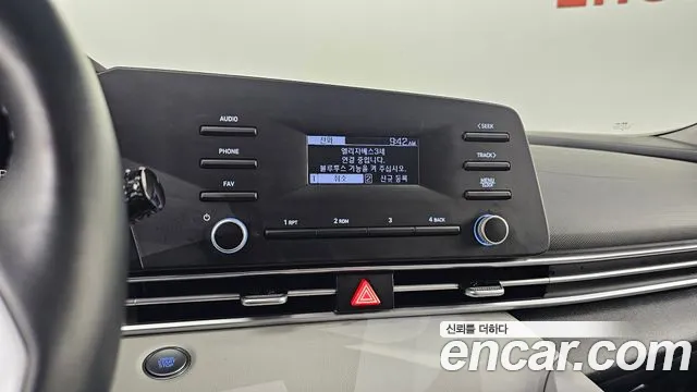 Hyundai AVANTE 2021 — фото 16