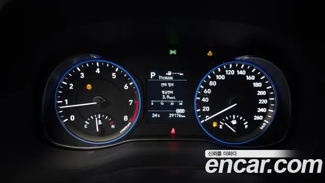 Hyundai Kona 2018 — фото 11