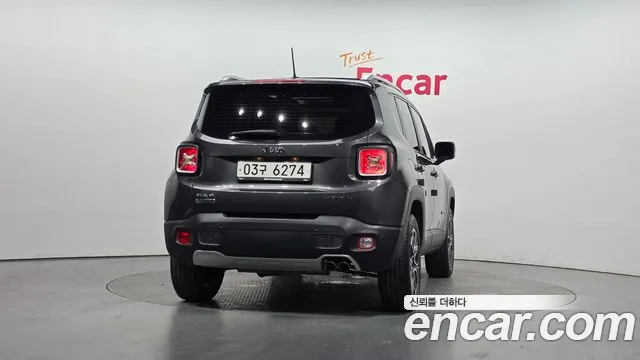 Jeep Renegade 2017 — фото 4