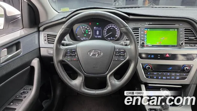 Hyundai Sonata 2016 — фото 18