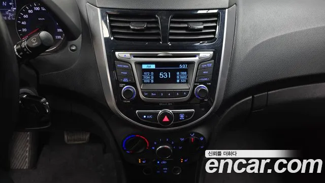 Hyundai Accent 2016 — фото 19