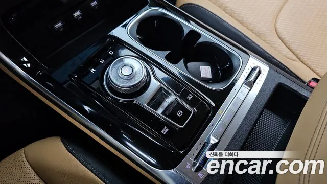 Kia Canival 2023 — фото 12