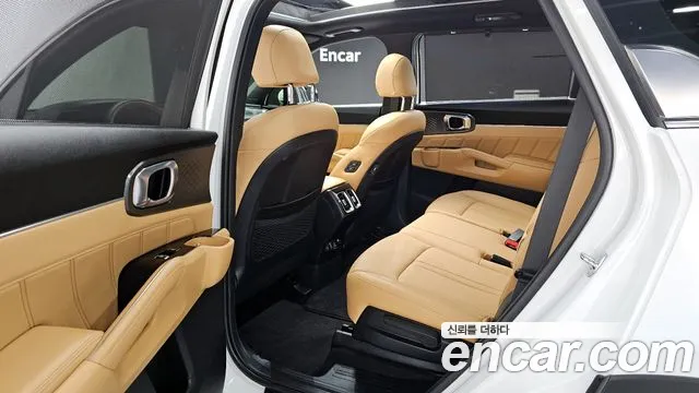 Kia Sorento 2023 — фото 17