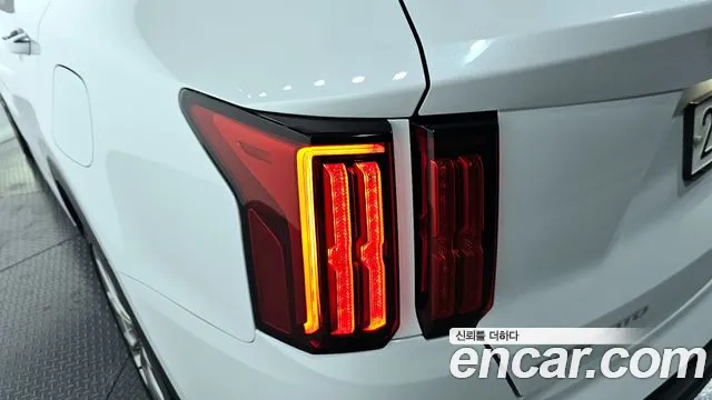 Kia Sorento 2023 — фото 9