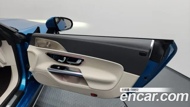 Mercedes-Benz SL-Class 2023 — фото 14