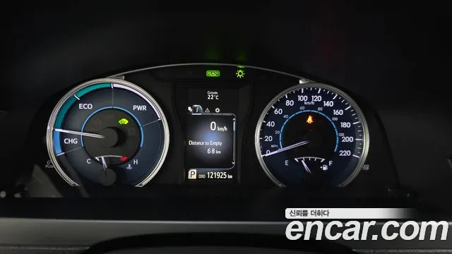 Toyota Camry 2017 — фото 10