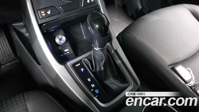Hyundai AVANTE 2015 — фото 12