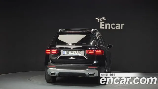 Mercedes-Benz GLB-Class 2024 — фото 4