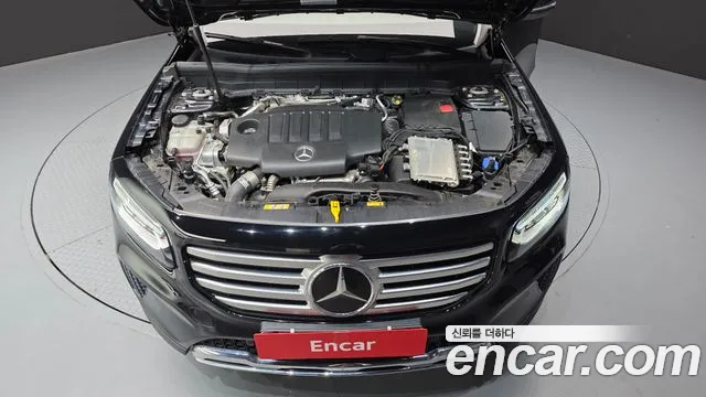 Mercedes-Benz GLB-Class 2024 — фото 6