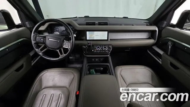 Land Rover Defender 2022 — фото 10