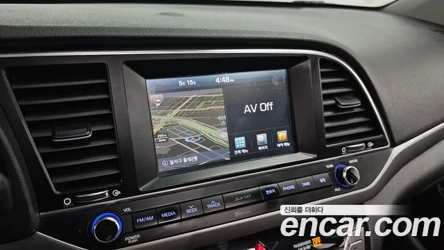 Hyundai AVANTE 2016 — фото 14