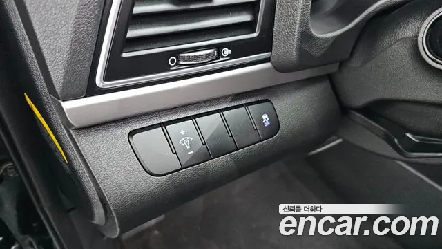 Hyundai AVANTE 2016 — фото 16