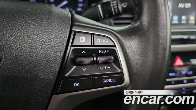Hyundai AVANTE 2016 — фото 17