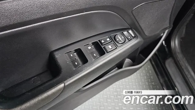 Hyundai AVANTE 2016 — фото 19